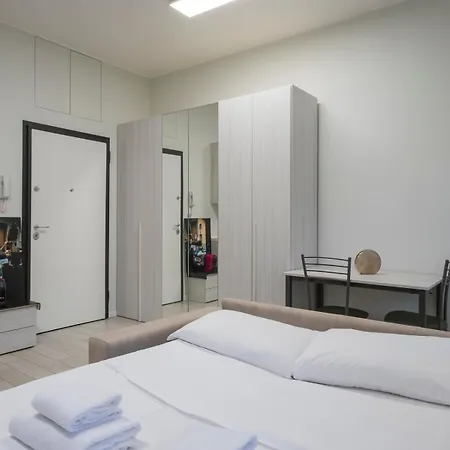 Ihost - Trasimeno 22 * Milan